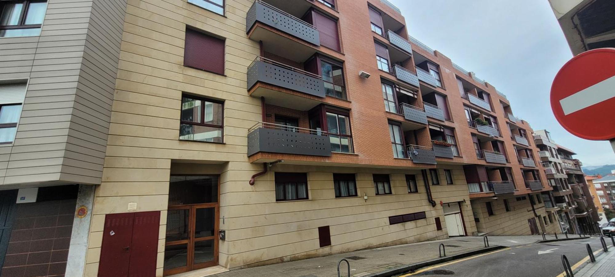 Cozy Yellow Home In Getxo Exterior foto